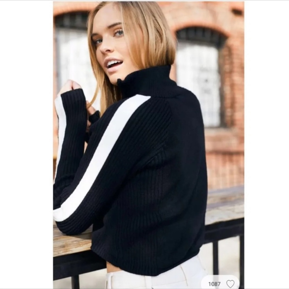 Brandy Melville sweater